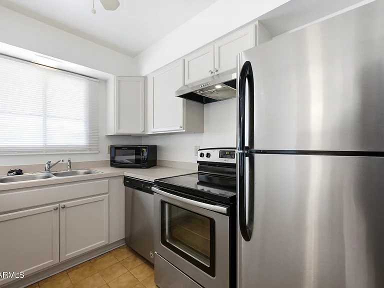 1234 E Riviera Dr — Photo 9