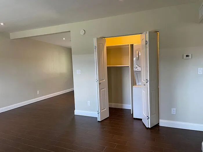 1002 E Lester St #4 — Photo 13