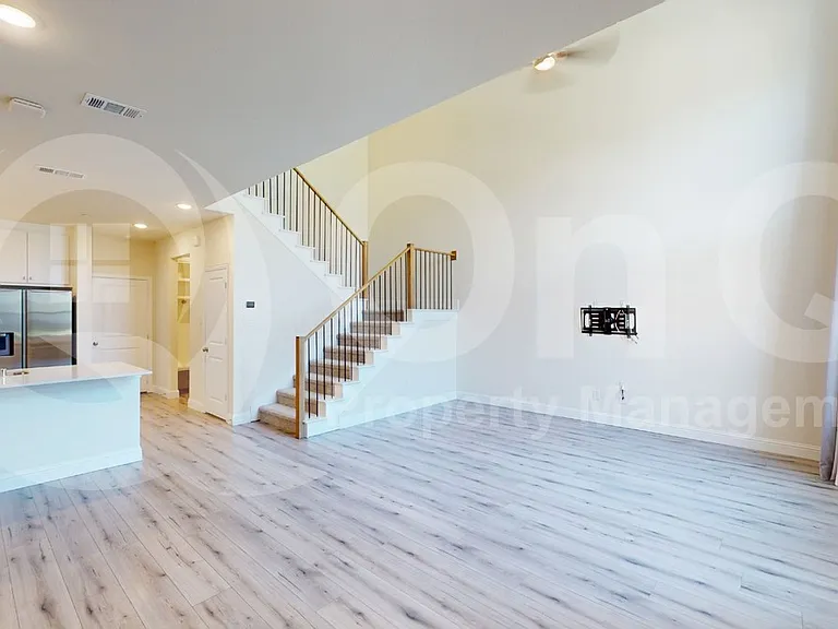 13242 Teton St — Photo 2