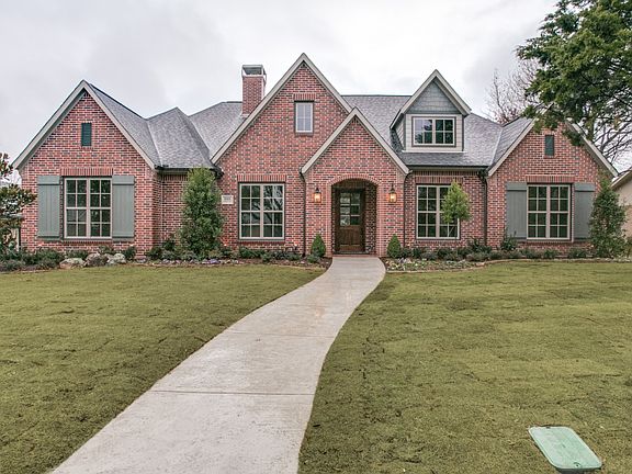 3rd image of 2515 Grandview Dr