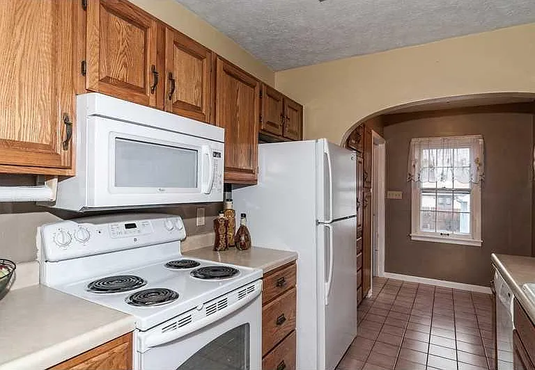 1109 N Downey Ave — Photo 11