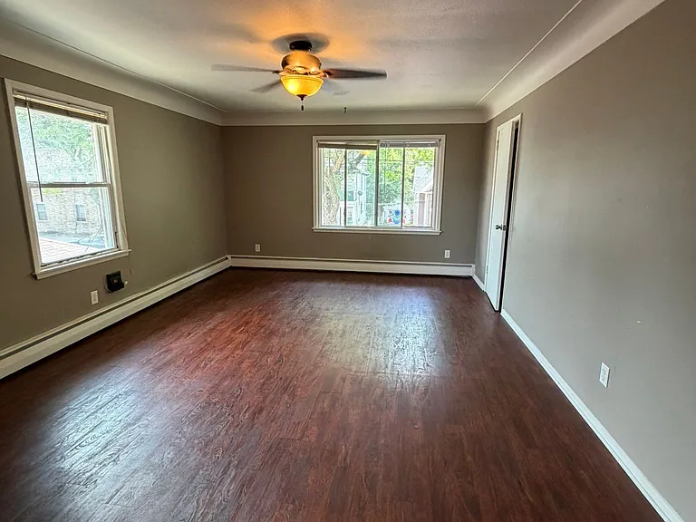 349 15th Ave NE #2 — Photo 9