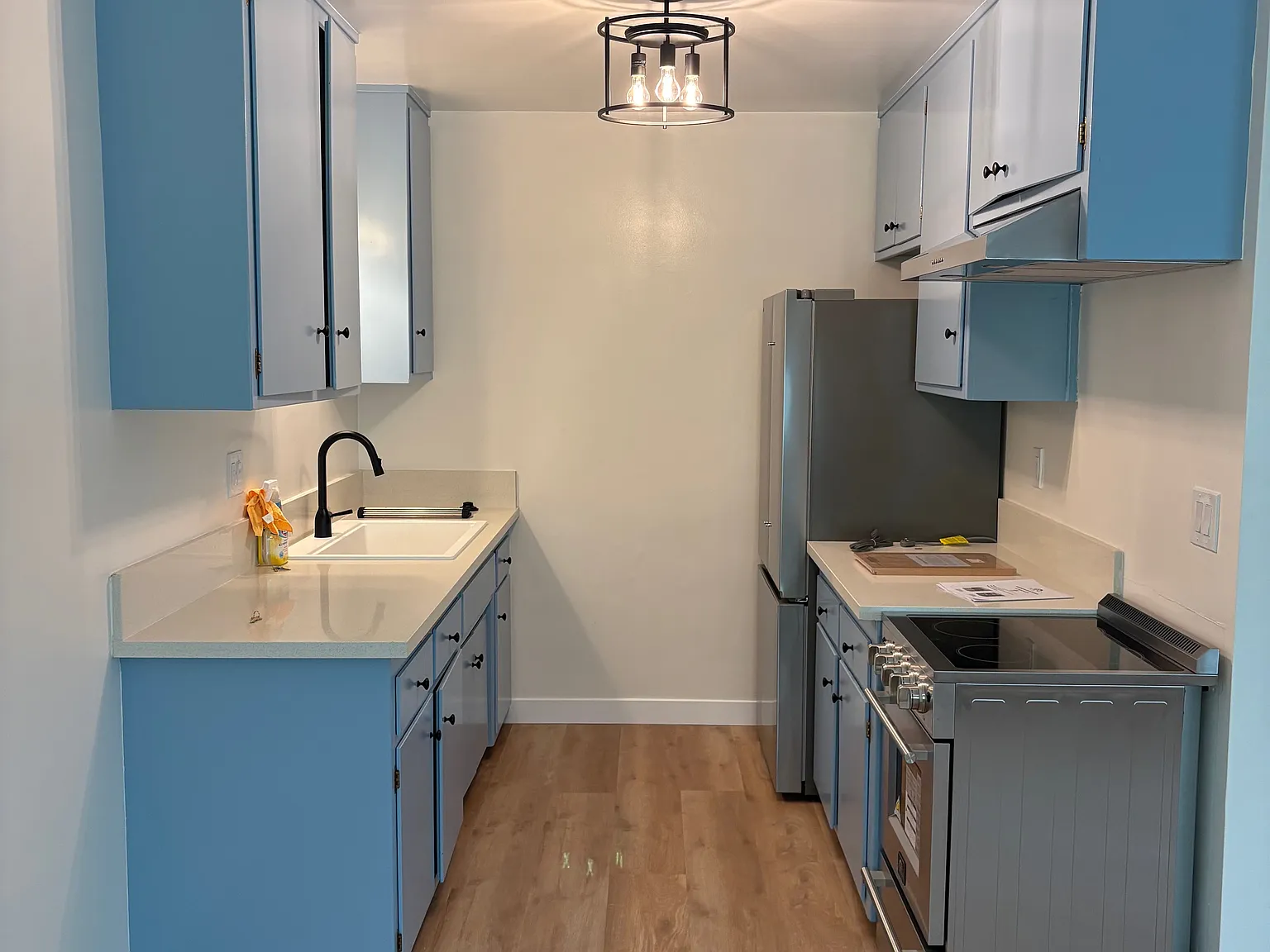 2 bed, 850 sqft, $2,600 — Photo 3