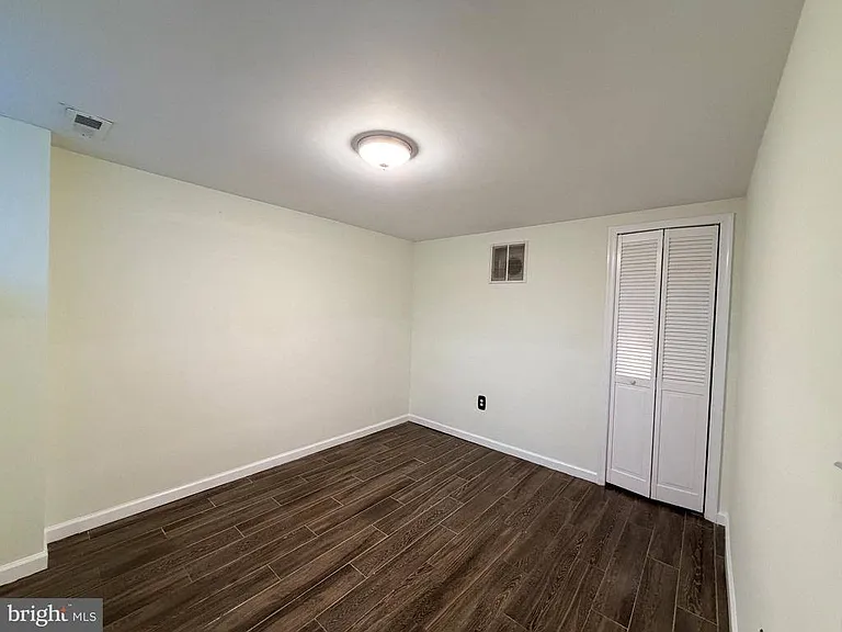 1262 Halstead Rd — Photo 11