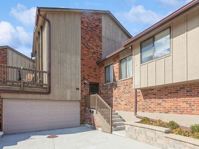 48 Portwine Rd, Willowbrook, IL, 60527