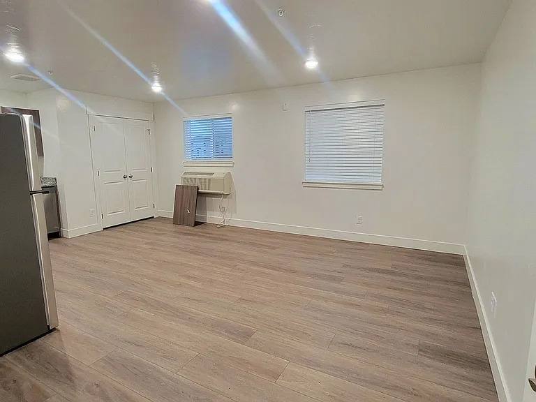 3612 E Gample Ave — Photo 1