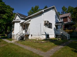 121 Comstock St #1W, Joliet, IL 60436