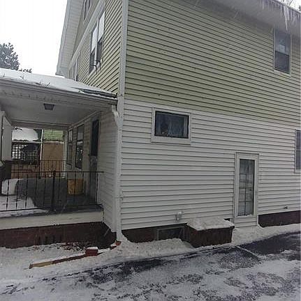 4th image of 323 Dundee Dr