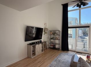 1341 Stirling Ct NW, Atlanta, GA 30318