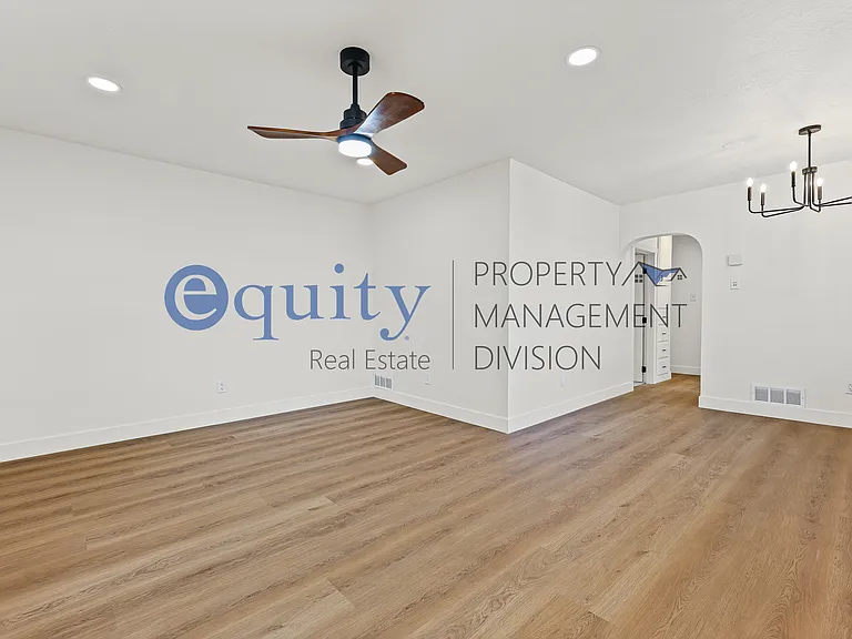 852 E Roosevelt Ave #1 — Photo 3