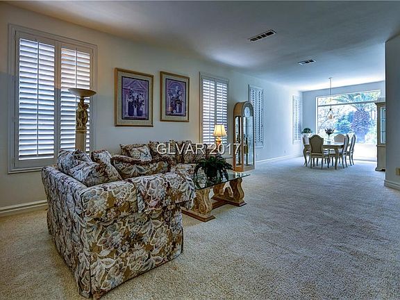 5th image of 81 Chateau Whistler Ct
