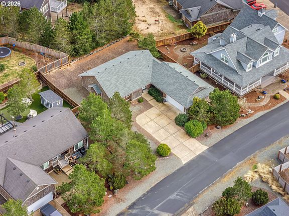 4th image of 9915 Pine Ridge Dr