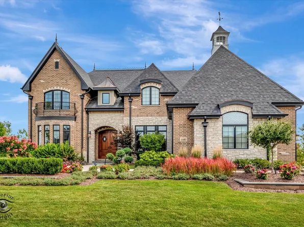 11483 Zermatt Dr, Frankfort, IL 60423