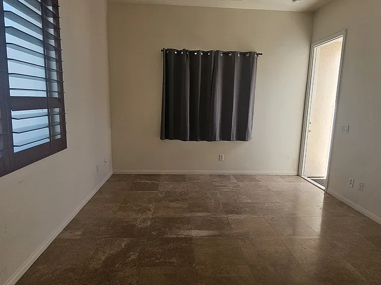 10 Champagne Cir — Photo 23