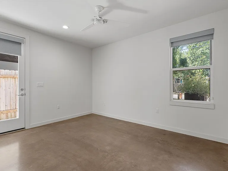2509 S 4th St — Photo 17