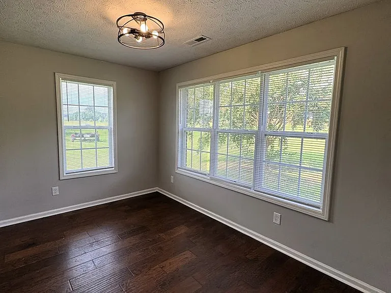 18304 Upland Trl — Photo 6