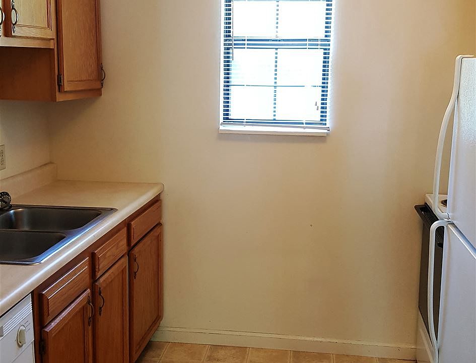 1st image of 1536 Diuguid Dr