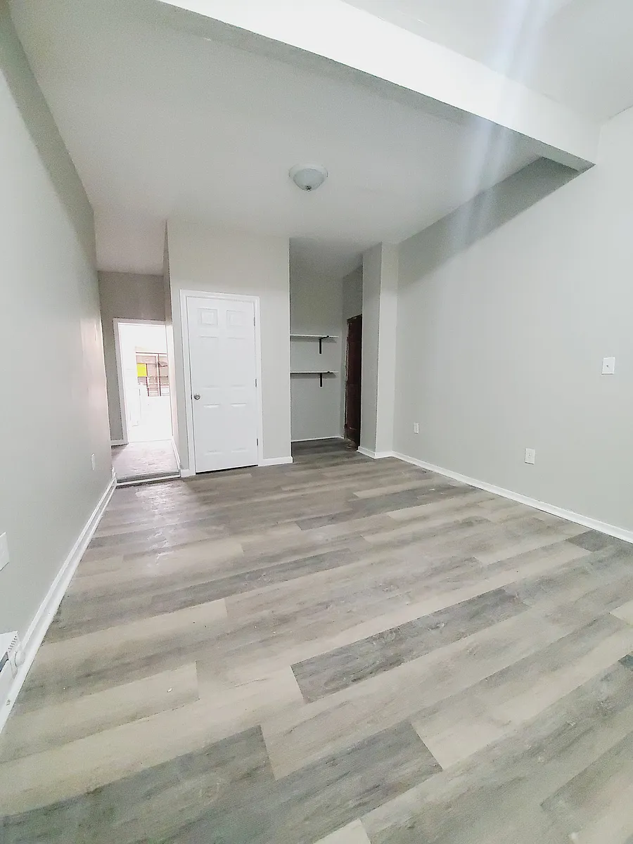 Building Photo - 110 Ocean Ave #1R