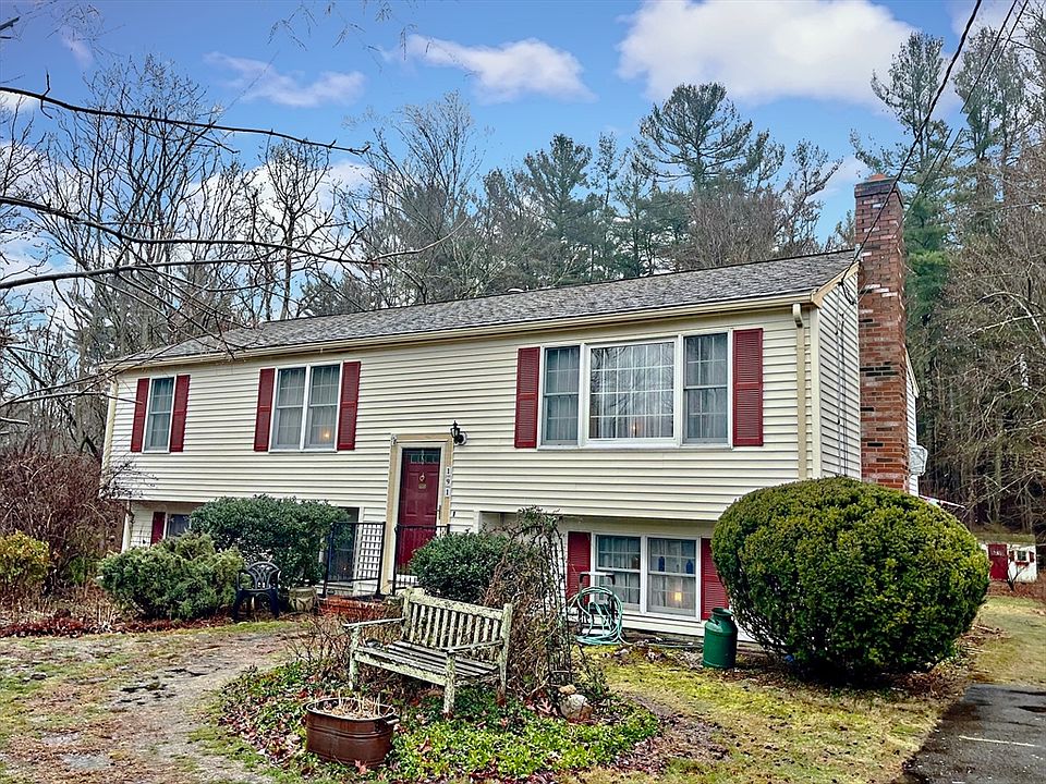 1st image of 191 Summer St
