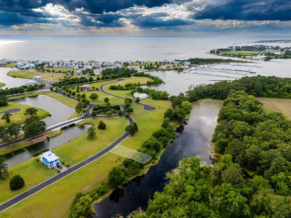 11 Bridgeton Dr, Cape Charles, VA 23310