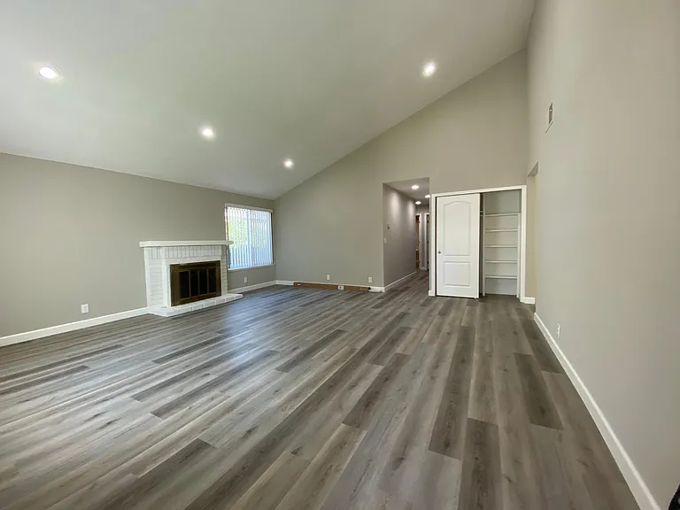 4680 Mia Cir — Photo 3