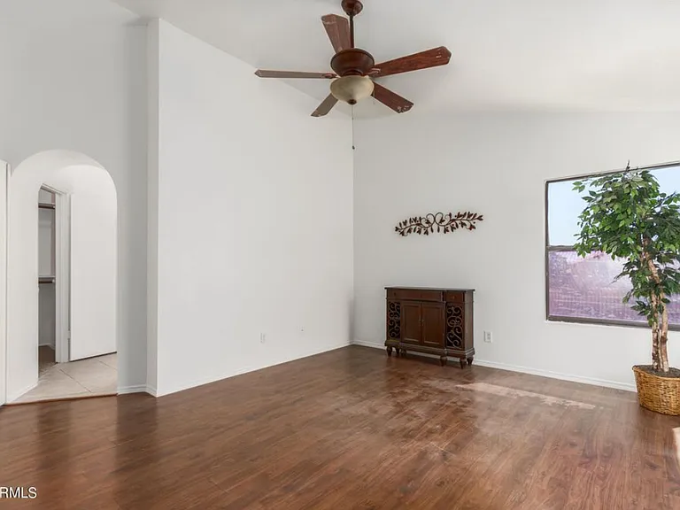 4173 E Cholla Canyon Dr — Photo 2