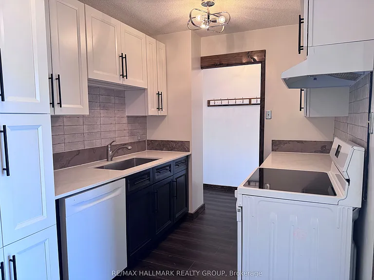 2400 Virginia Dr #510 — Photo 8