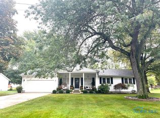 816 Ohio Ave, Elmore, OH 43416