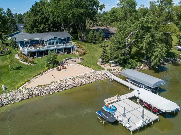517 N Shore Dr, Battle Lake, MN 56515