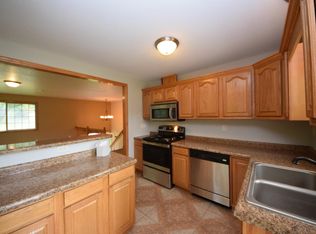 5134 Baker Rd #B, Hopkins, MN 55343