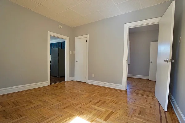 Rented by Dixon Advisory USA Inc. | media 4