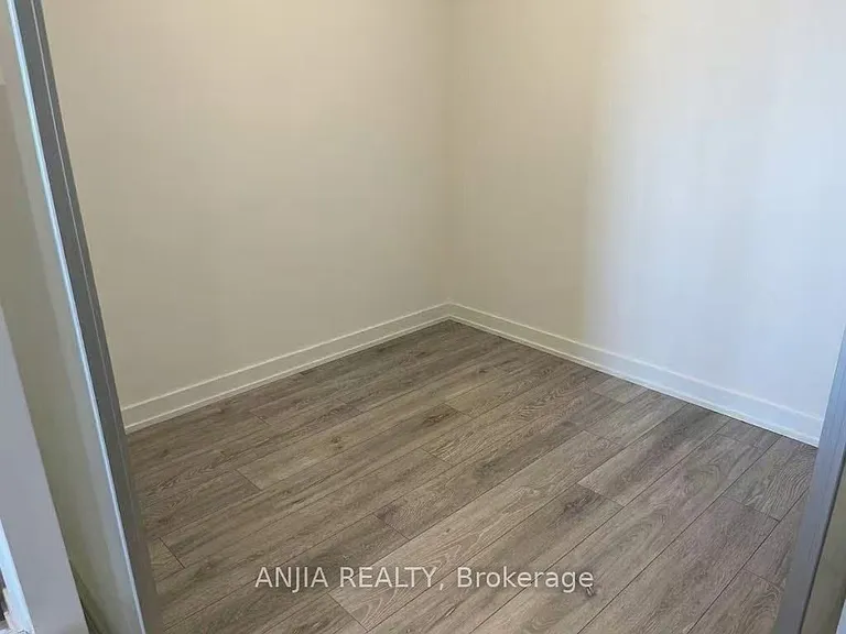 15 Holmes Ave #2212 — Photo 6