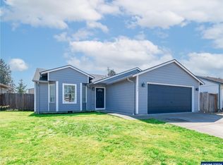 1066 Kees St, Lebanon, OR 97355