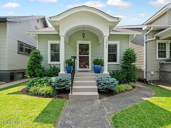 5th image of 1911 Woodbourne Ave