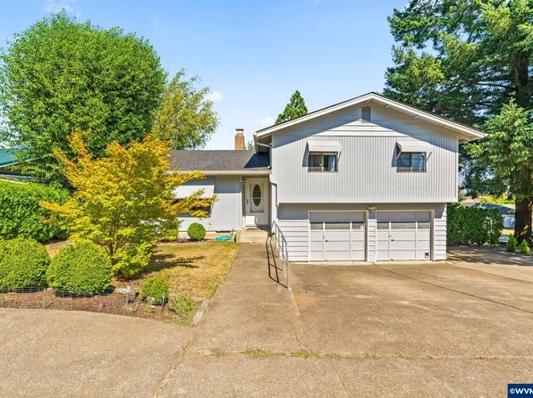 307 N 10th St, Philomath, OR 97370