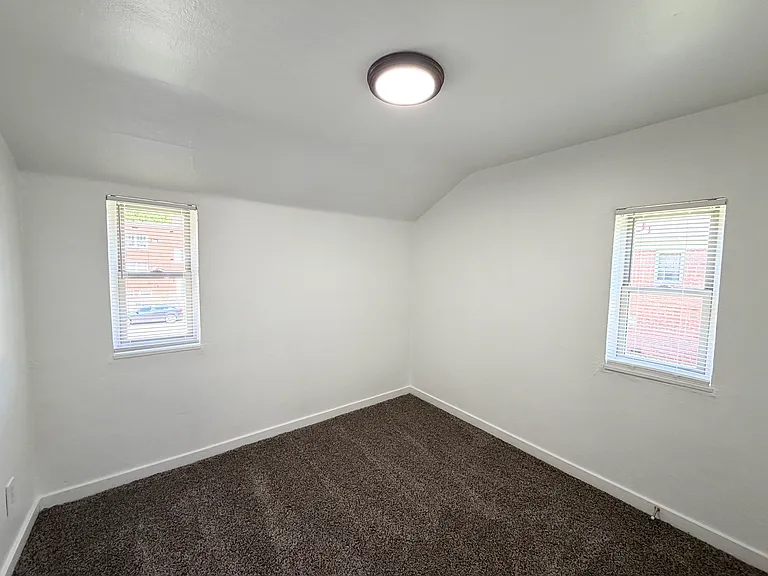 125 Walnut St #3 — Photo 14