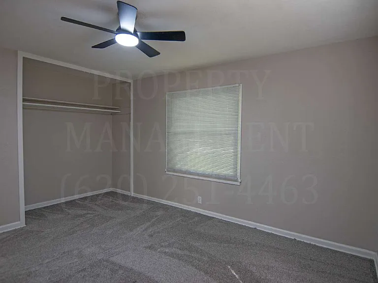 608 Waverly Way — Photo 4