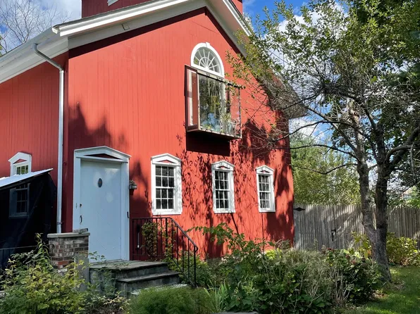 1962 Elm St, Stratford, CT 06615