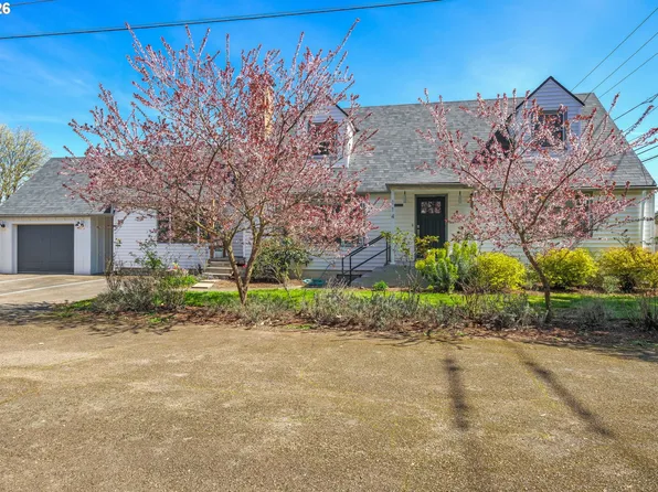 114 S Parkview Dr, Newberg, OR 97132