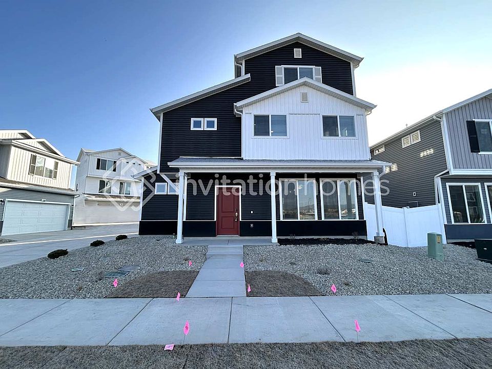 1st image of 322 N Broadway Dr