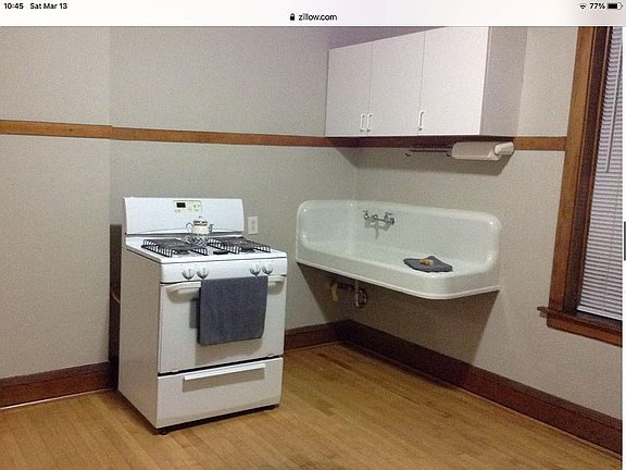 5th image of 2952 N Nagle Ave