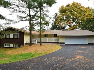 3294 Everett Rd, Peninsula, OH 44264