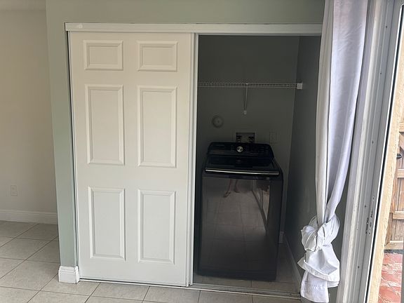 5th image of 2015 Laura Ln APT D