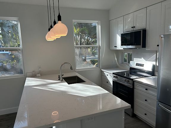 2nd image of 1010 San Andrade Dr