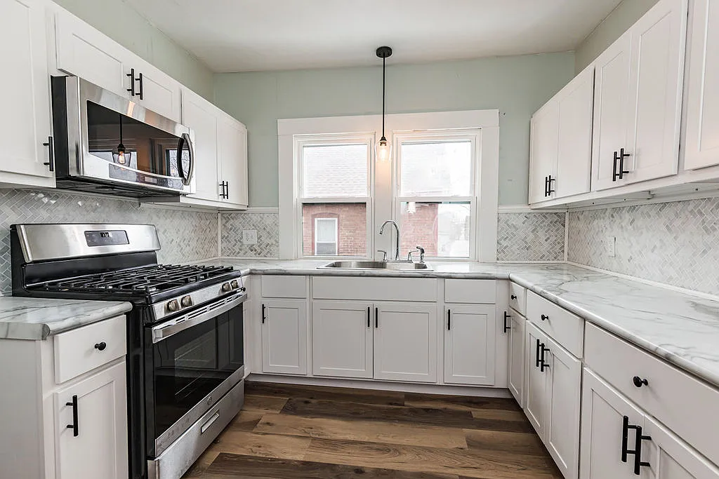 3 bed, 1163 sqft, $1,850 — Photo 4
