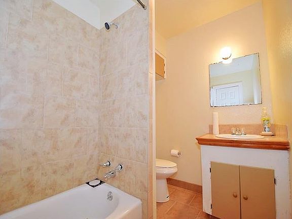 4th image of 3317 Newton St