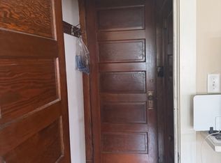 1302 E 9th St #2, Duluth, MN 55805