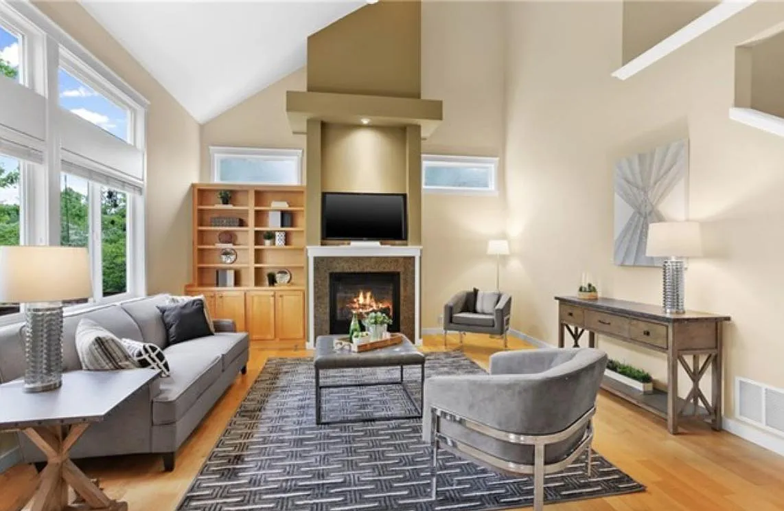 3 bed, 2.5 bath, 1730 sqft, $3,800 — Photo 4