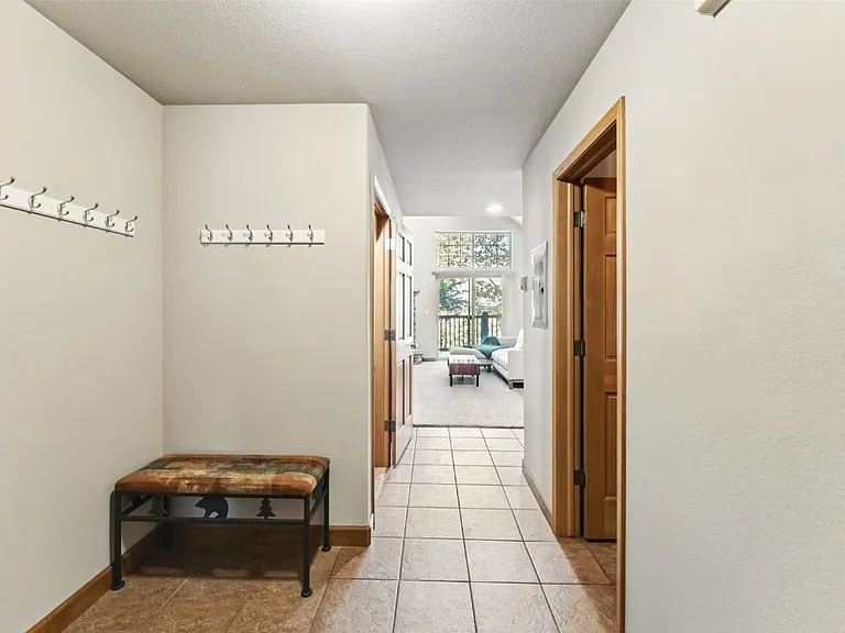 720 Lakepoint Dr — Photo 31