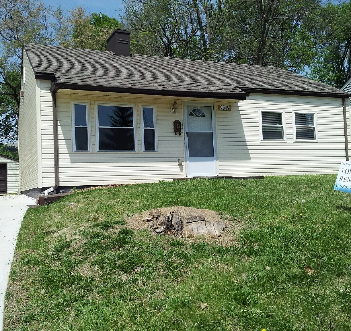 2 bed, 768 sqft, $1,100 — Photo 1